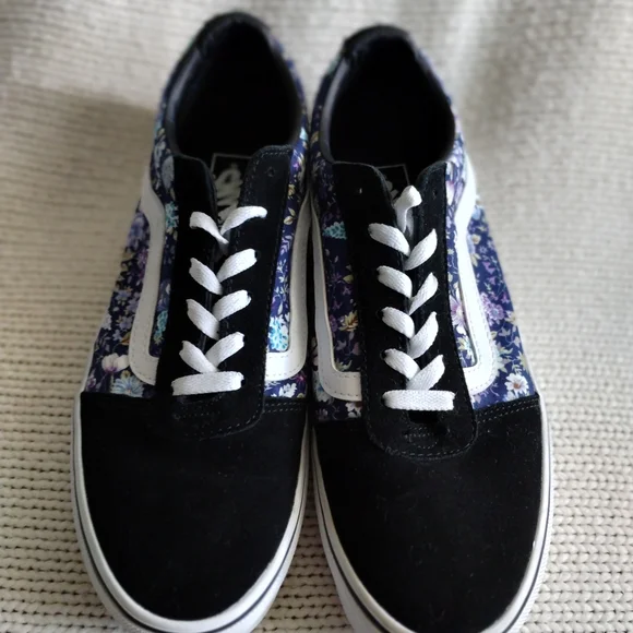 Floral Vans Women's Sneakers Size 10 - Picture 4 of 8